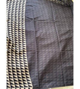 Triangle Black and creme - Mul cotton Saree